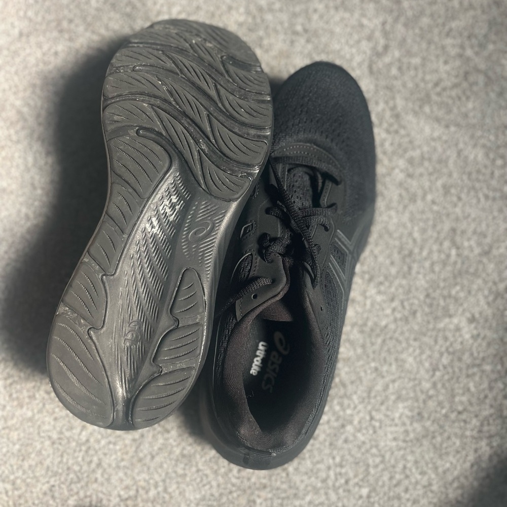 Asics Black Men's Athletic Training Shoes - Picture 2 of 6